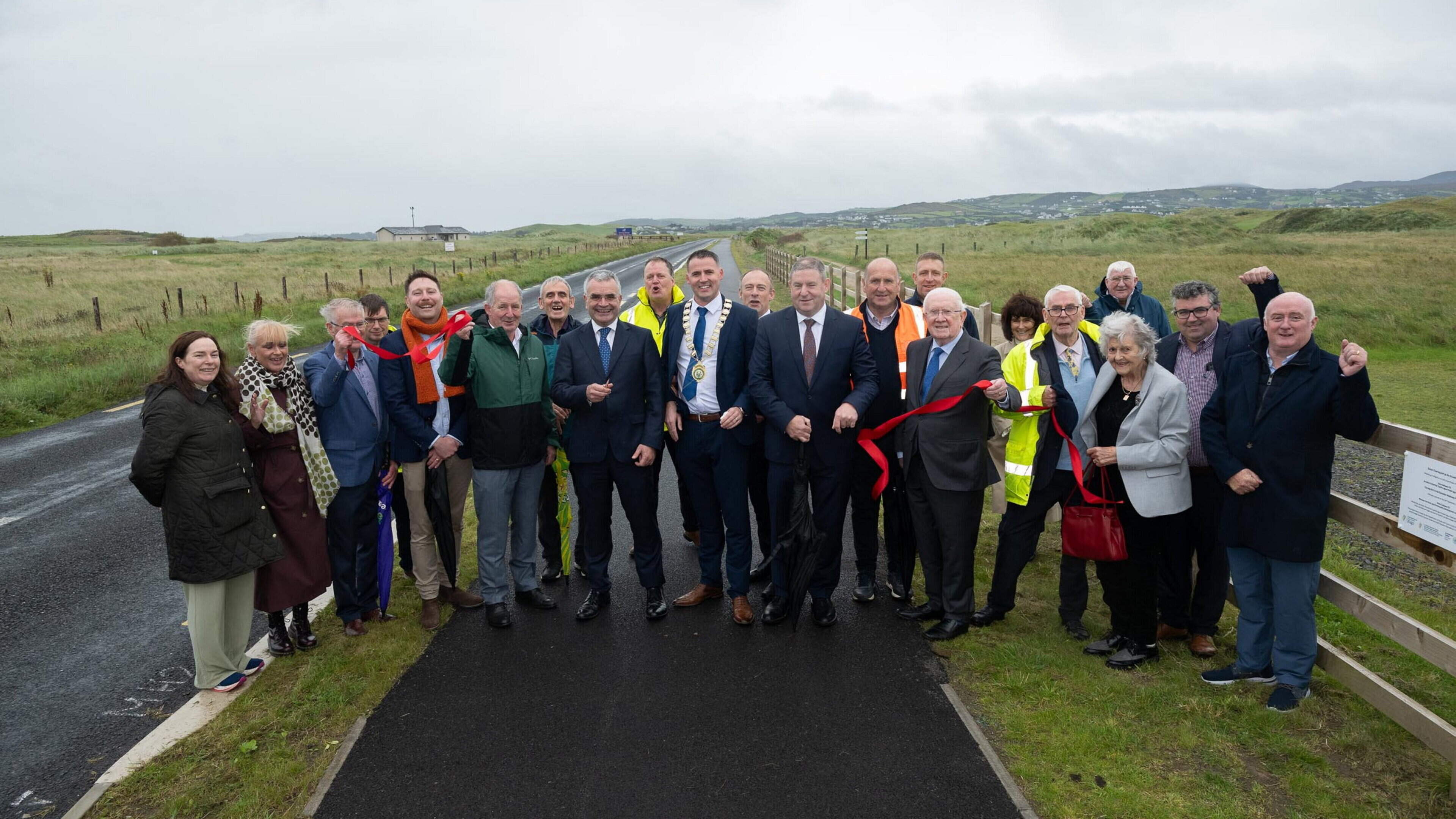 New 1.5km walkway in Donegal marks ‘important milestone’ in connecting local communities